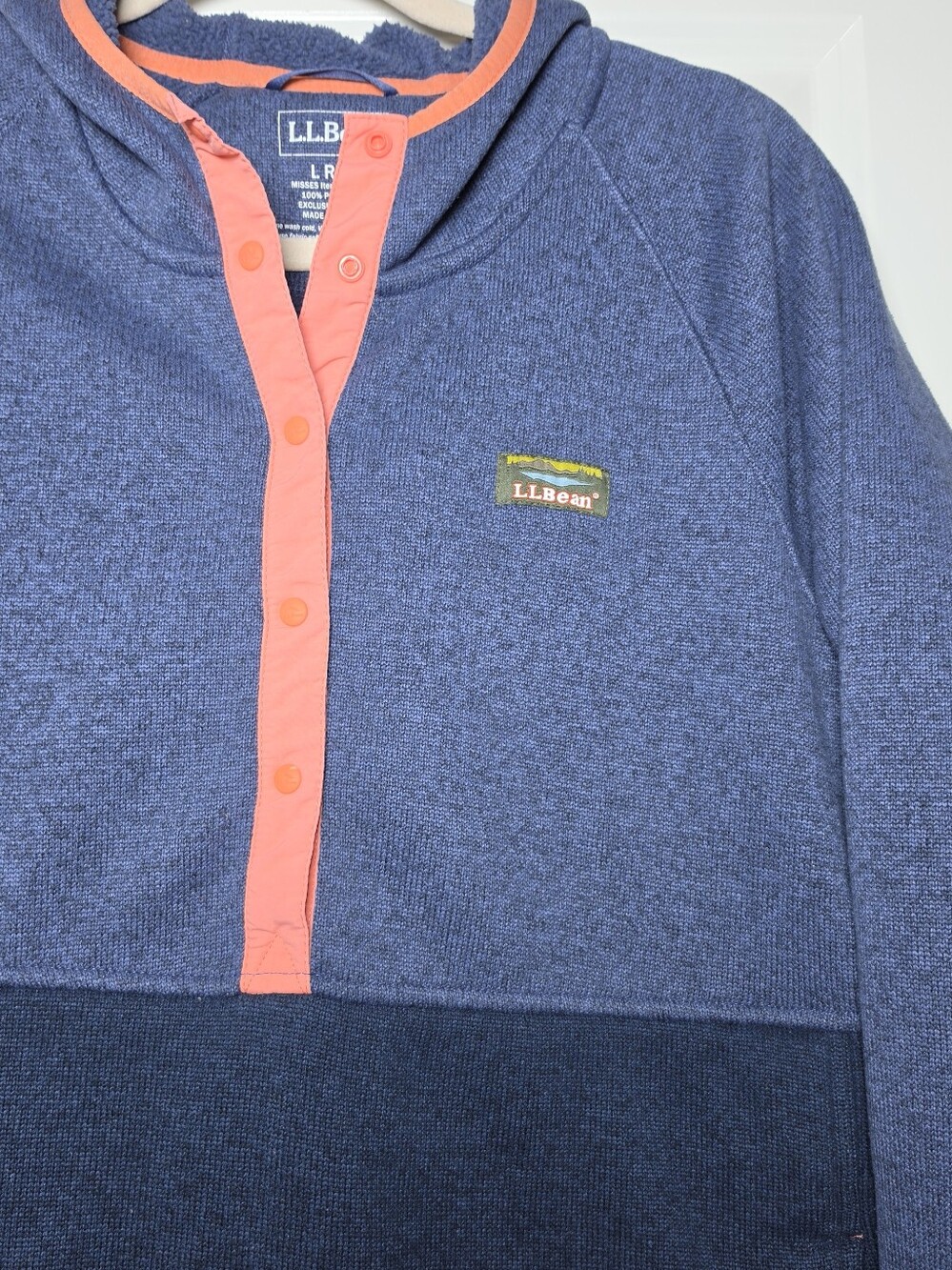 L.L.Bean Women’s Large Hooded Fleece Pullover Navy Coral Hiking Gorpcore - Picture 4 of 10